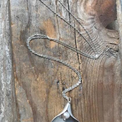 Silver Calla Lily Necklace With White Pearl Bridal..