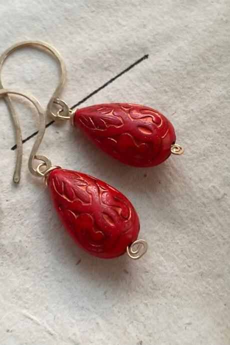 Red Baroque Teardrop Earrings Gold Bridal Earrings- Vintage Style Period Costume Weddings Small Dangle Earrings, Handmade Jewelry.